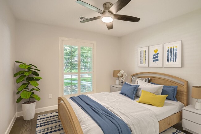 Building Photo - Charming Prestonwood home with peaceful backyard oasis