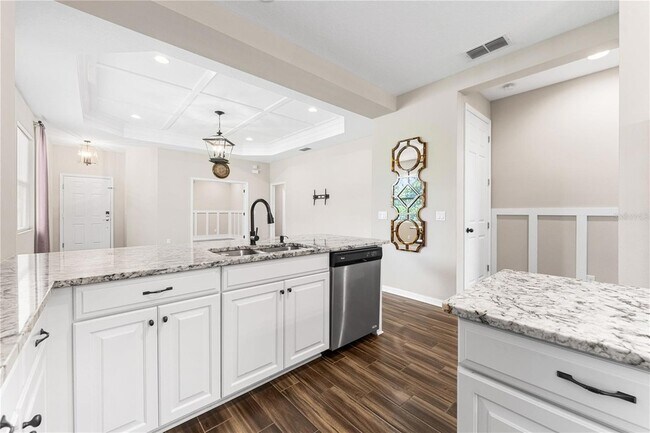 Building Photo - 3300 Sagebrush St