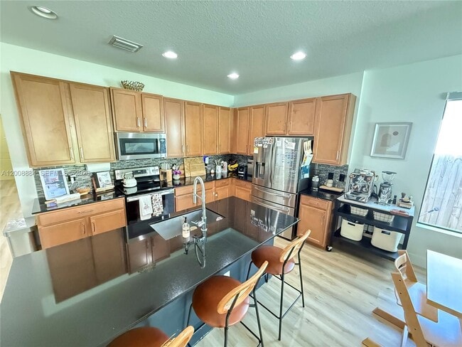 Building Photo - 2945 SE 3rd St