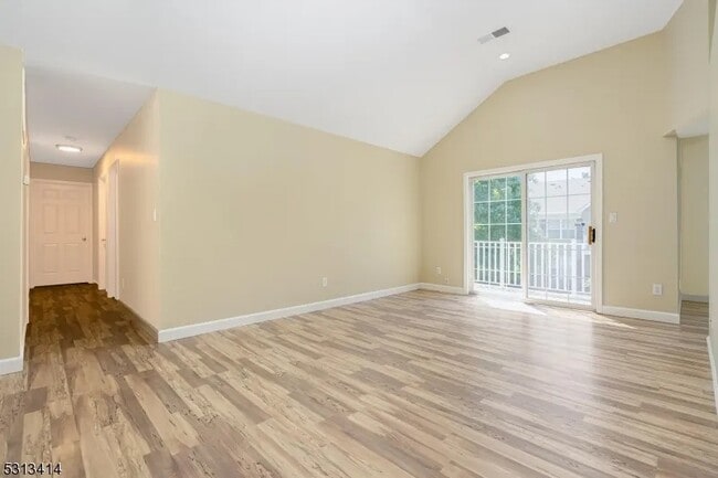 Building Photo - 121 Williamson Ct