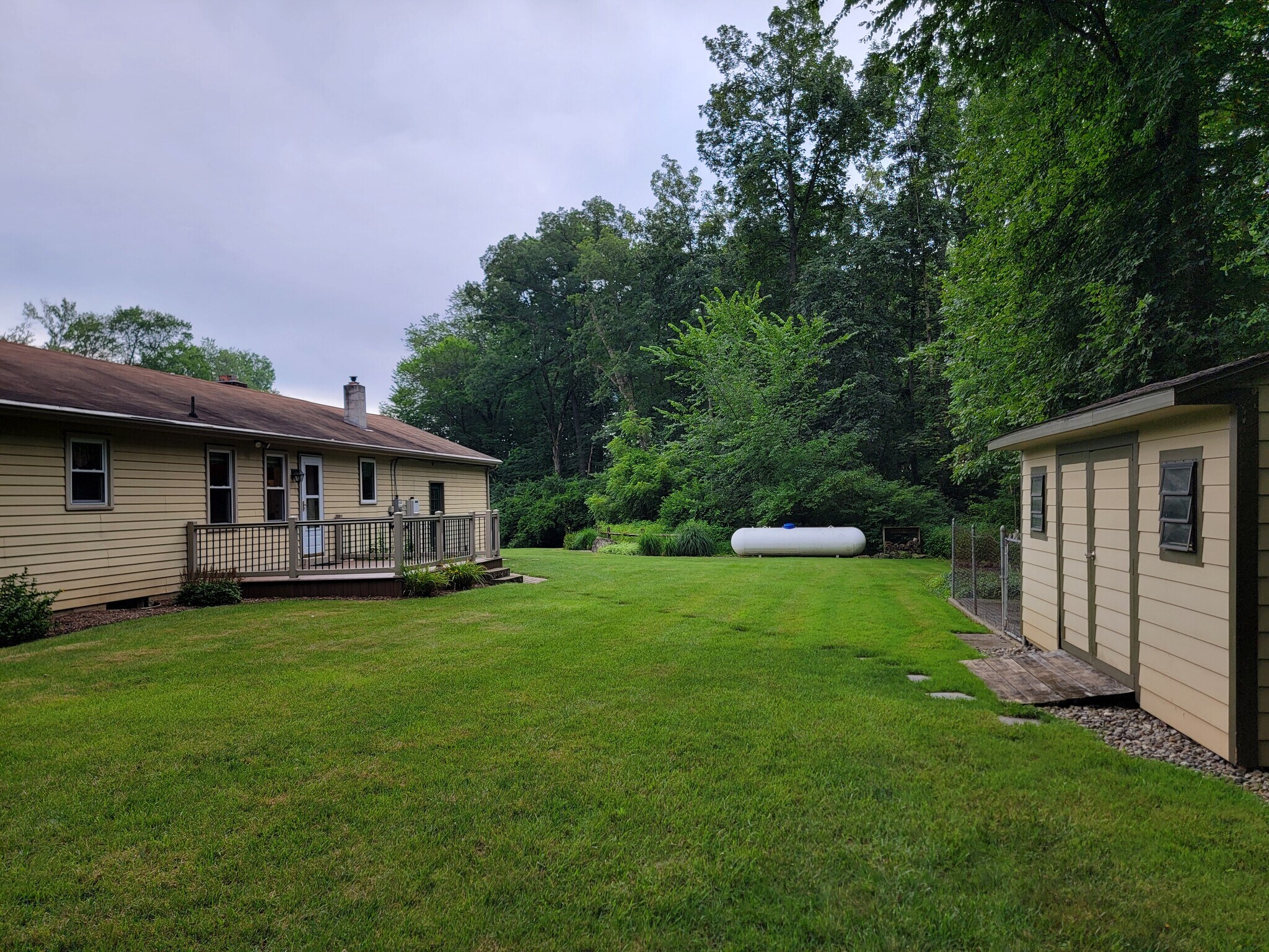 Building Photo - 1331 Woodland Cir