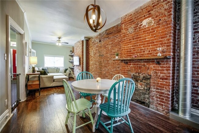 Building Photo - 276 46th St