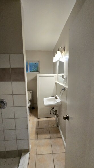 Building Photo - 1507 Golf Club Ln