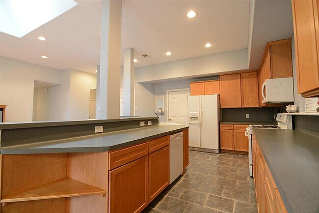 Building Photo - 21606 Glenbranch Dr