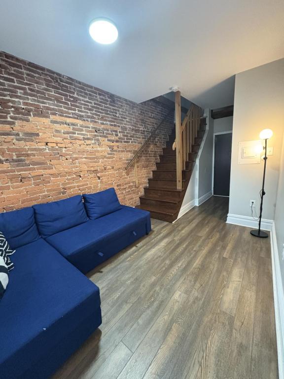 Building Photo - 1025 W Turner St