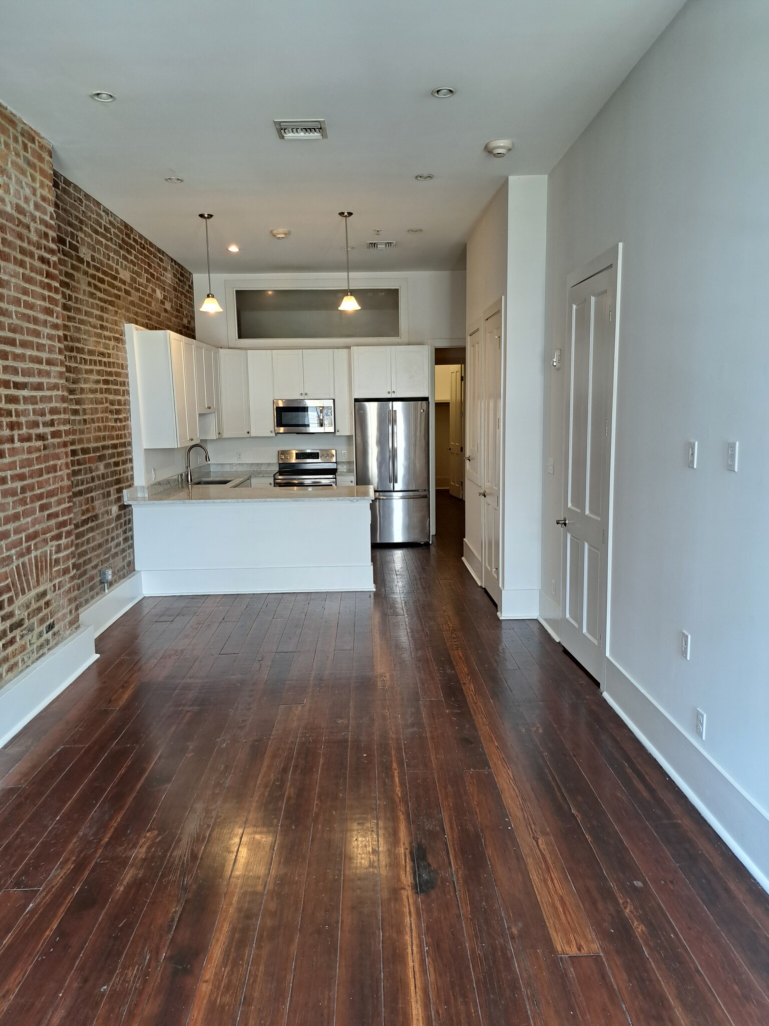 Building Photo - 206 Decatur St