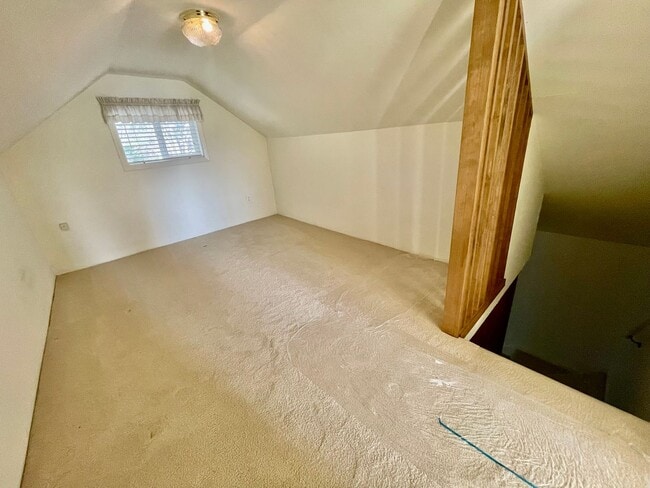 Building Photo - Are you looking for a short 4 Month Lease? Discover 2BD/2B Single-Family Home!