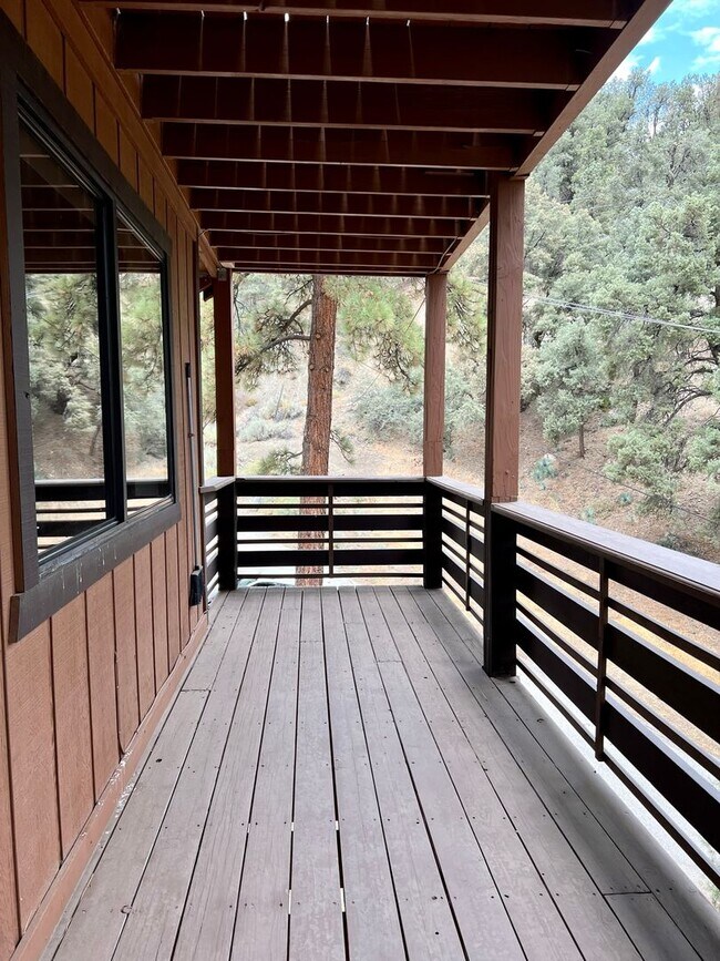 Building Photo - Cozy 3-Bed 2-Bath Cabin-Style Home Nestled...