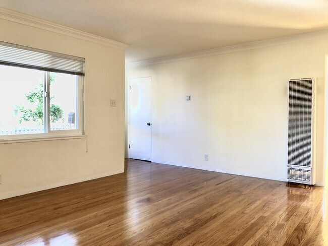 Building Photo - 945-947 15th Ave (LGC)