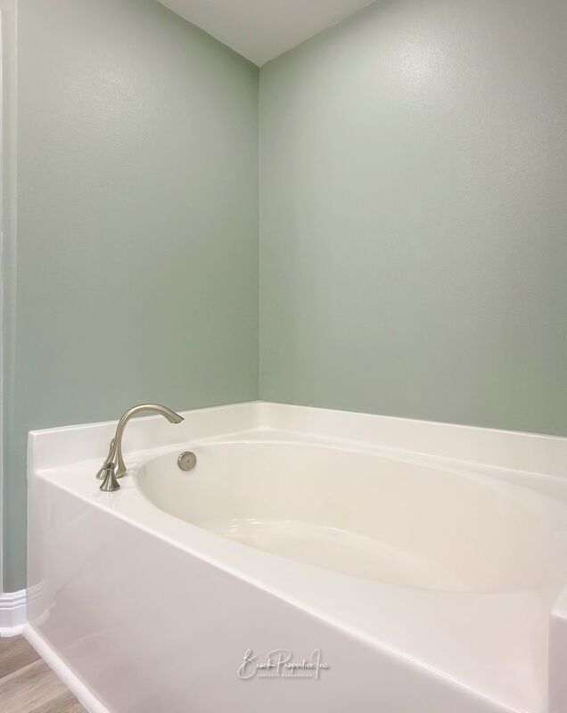 Building Photo - 6185 Autumn Pines Cir