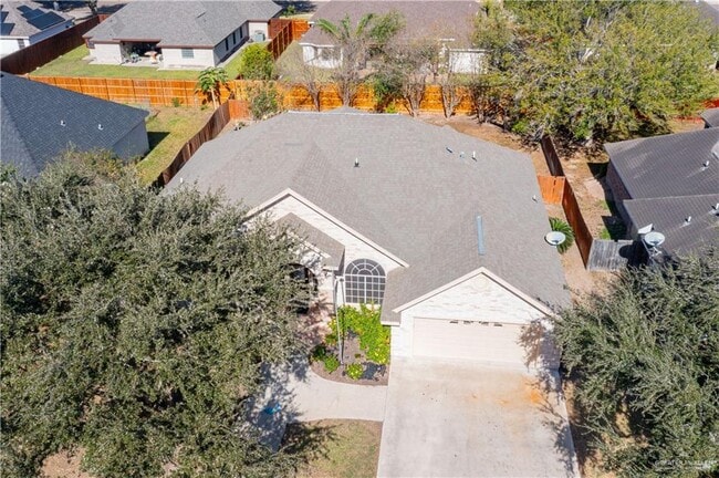 Building Photo - 23 Ora St