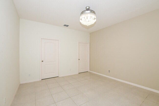 Building Photo - 1618 Merriment Way