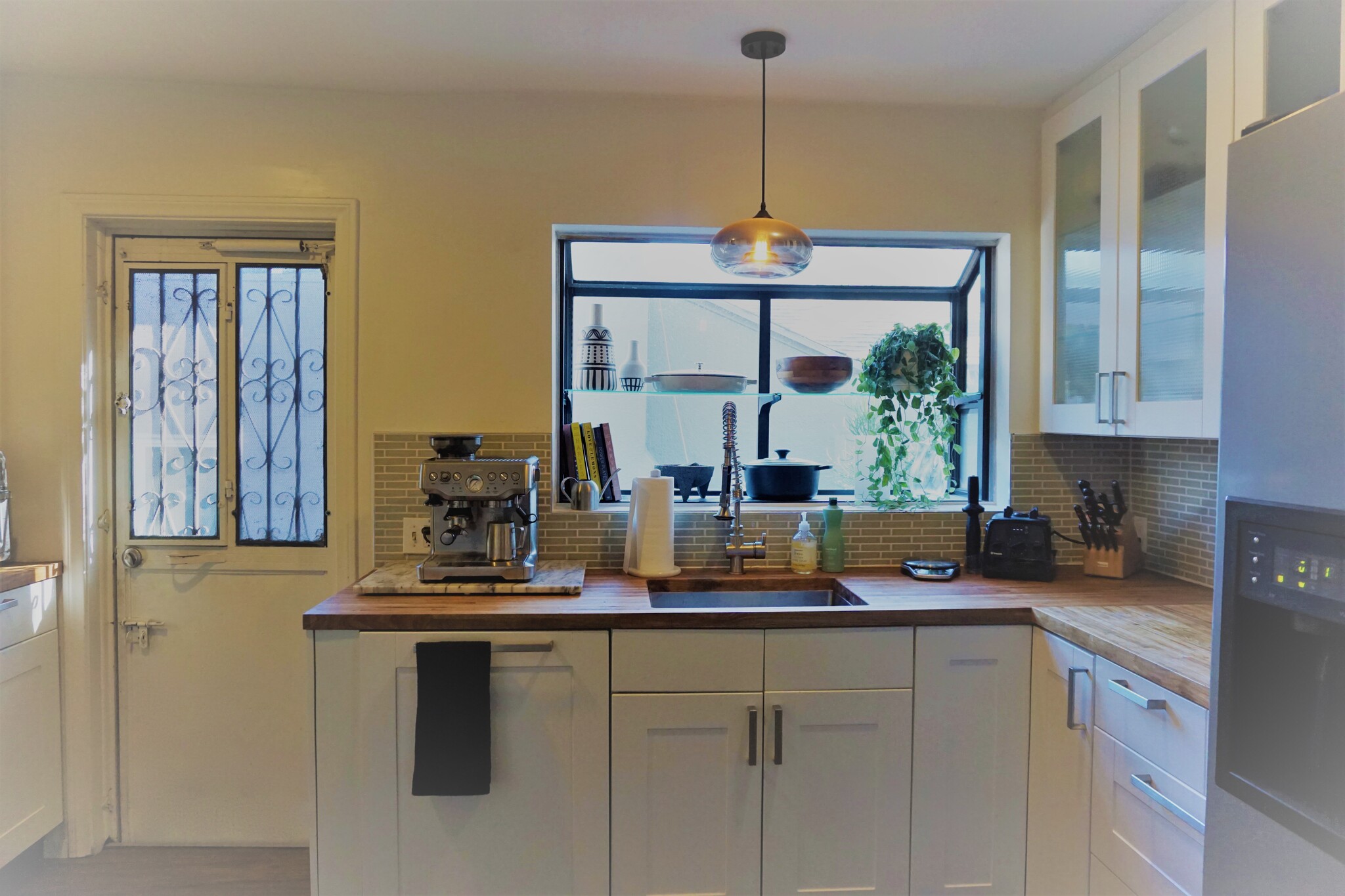 Building Photo - 3829 Glenfeliz Boulevard