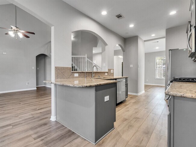 Building Photo - 948 Ponte Serra Dr