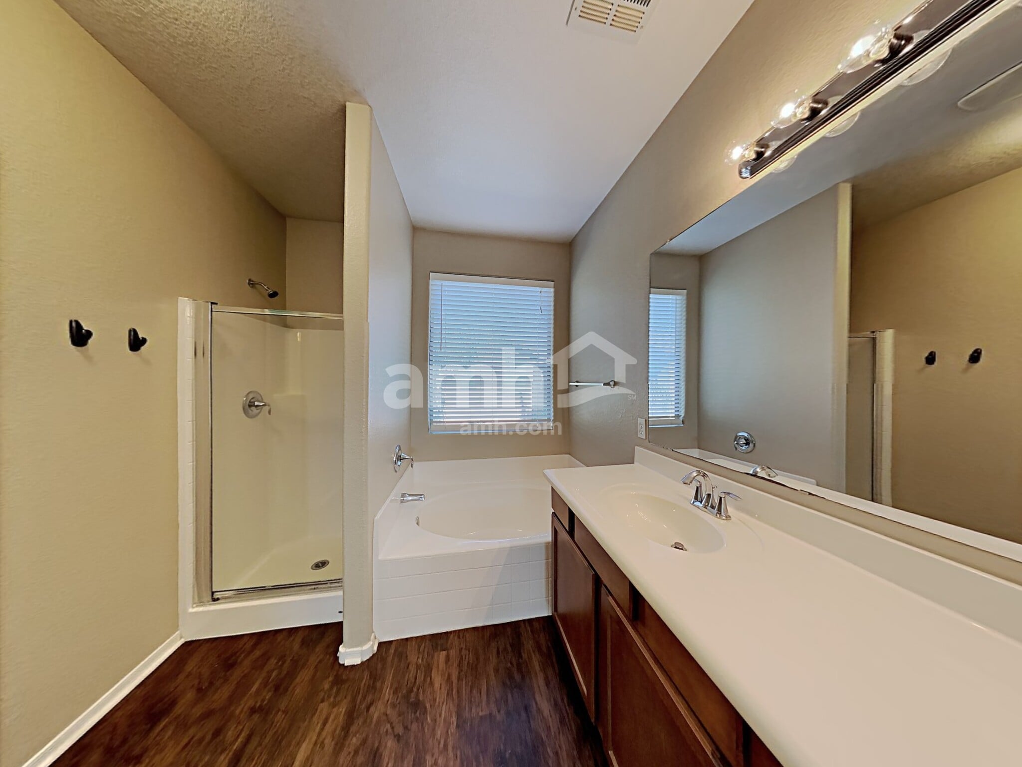 Building Photo - 3880 E Kesler Ln