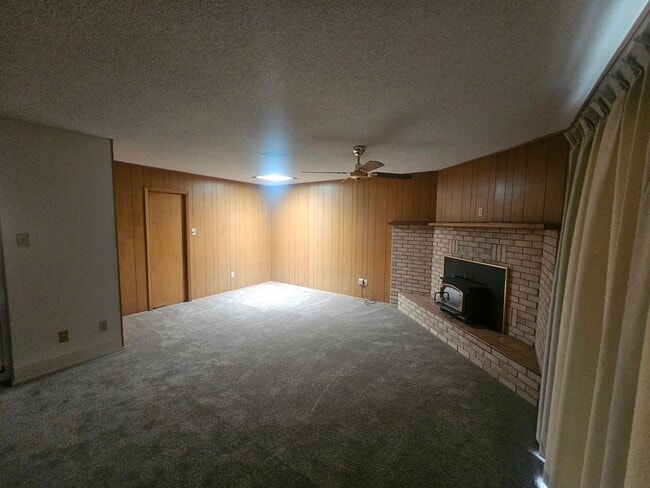 Primary Photo - 950 W Union Ave