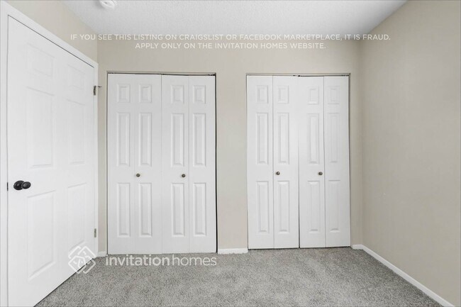 Building Photo - 7210 Shavano Ct