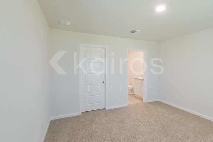 Building Photo - 14232 Ruffian Ave
