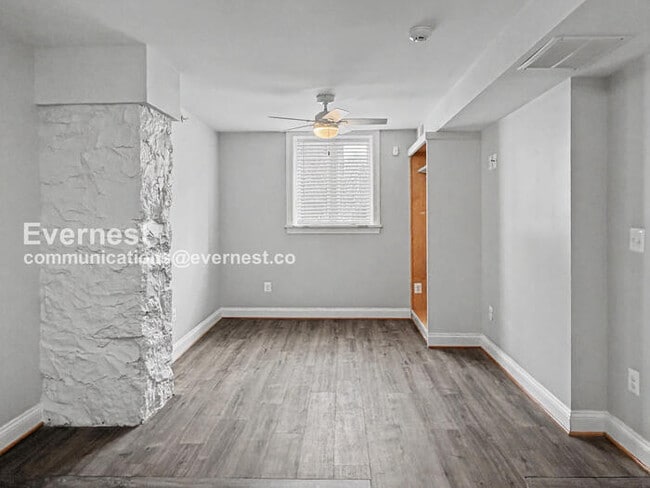 Building Photo - 2438 Callow Ave