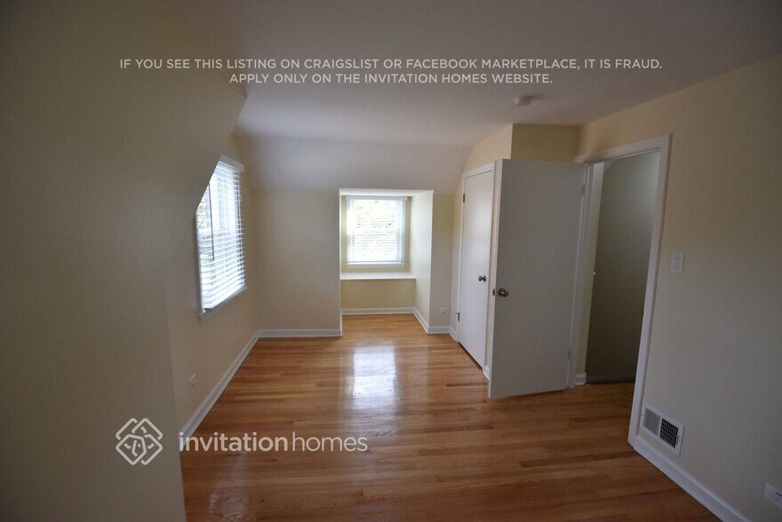 Building Photo - 1808 W 187th St