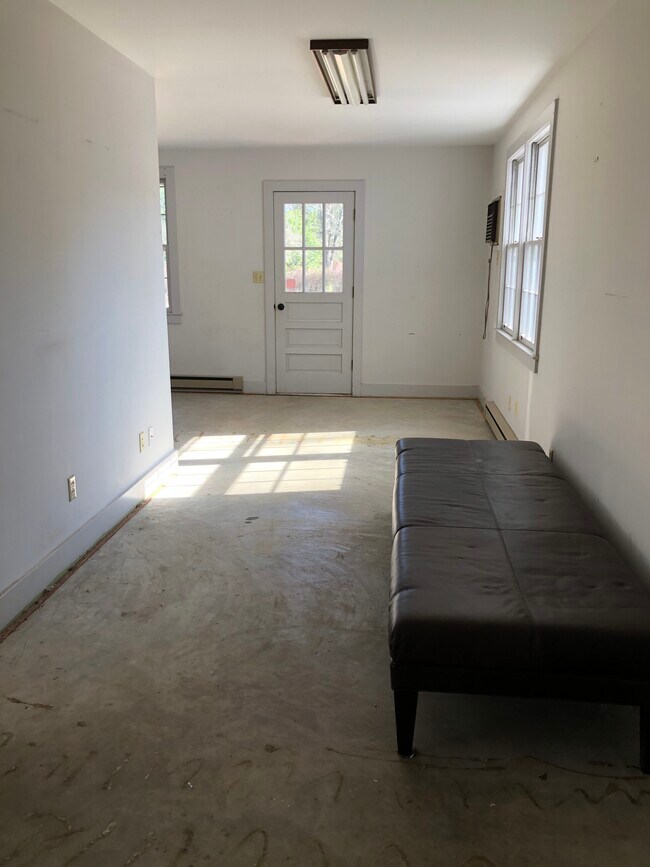 Building Photo - 314 Pleasant Home Rd