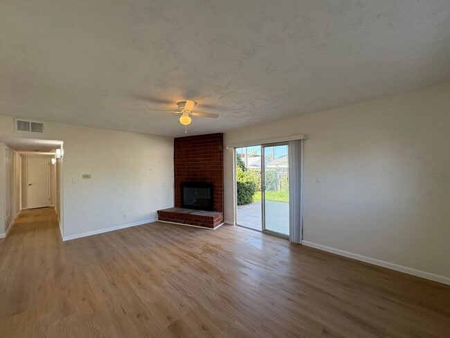 Building Photo - Newly Renovated El Cajon Home with Thoughtful Floor Plan