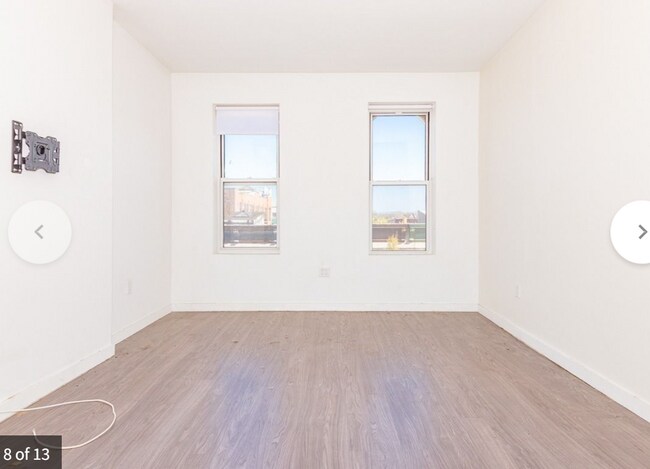 Building Photo - 1245 Halsey St