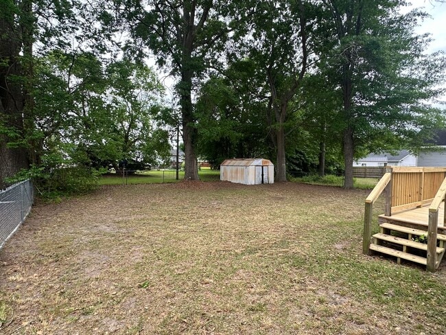 Building Photo - RENTAL HOME 3BD/1.5BTH