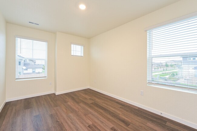 Building Photo - 13447 Oneida Ln