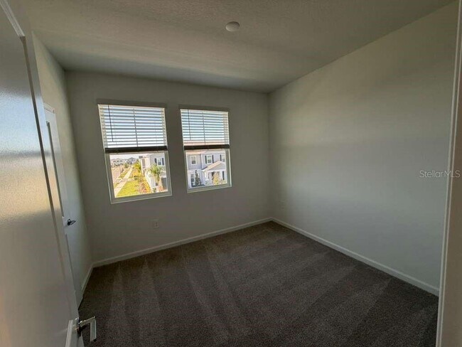 Building Photo - 7381 Ivy Tendril Ave