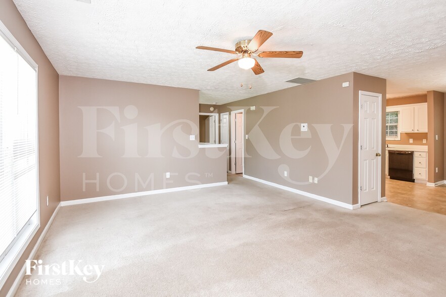 Building Photo - 2248 Lake Ranch Ct