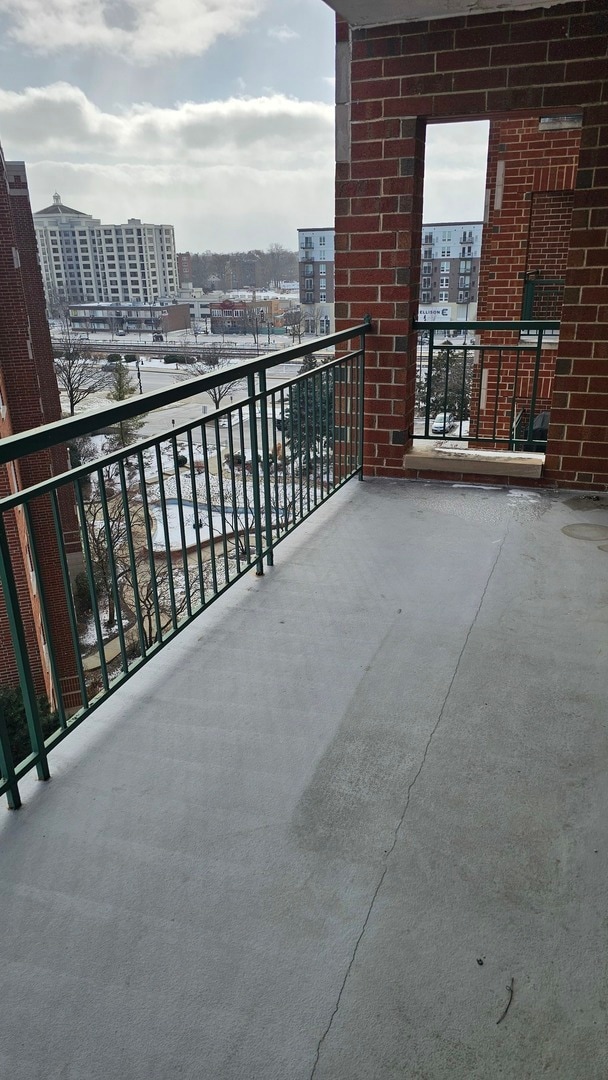 Building Photo - 675 Pearson St