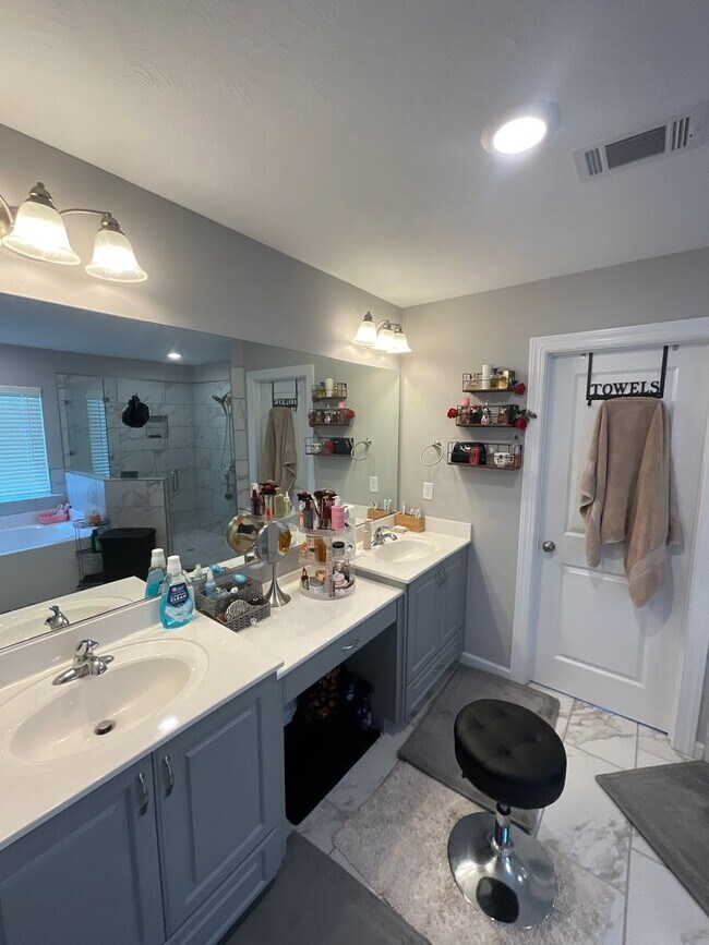 Building Photo - 1283 Cobblefield Dr