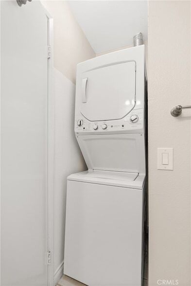 Building Photo - 18312 Parkview Ln