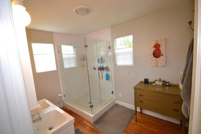 Building Photo - 2125 Arcadia Pl