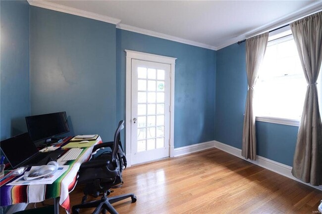 Building Photo - 418 Carswold Dr