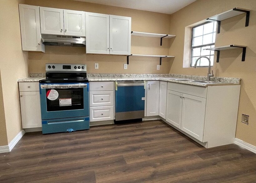 Building Photo - 114 Alabama St