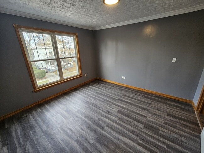 Building Photo - 11600 Beulah Ave