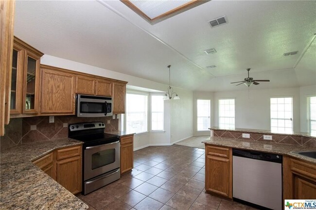 Building Photo - 2605 Wisteria Ln