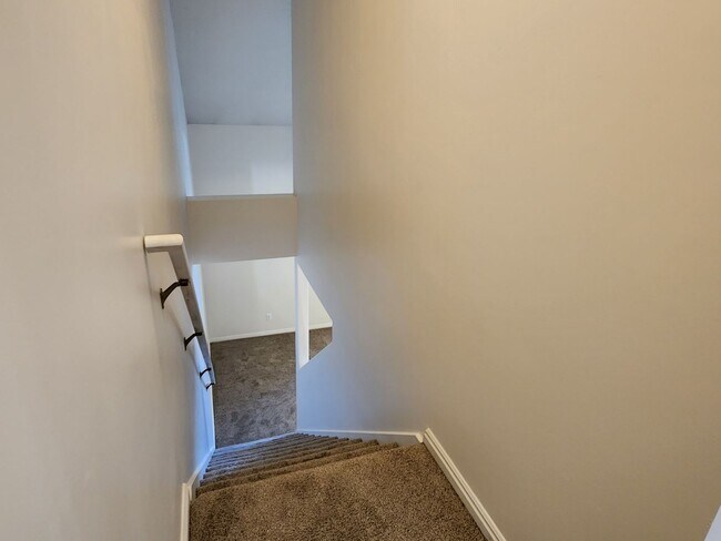 Building Photo - 129 W 100 N