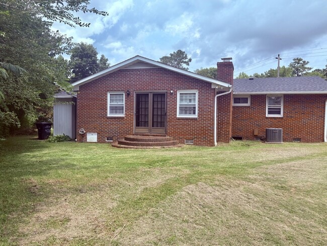 Building Photo - 406 Forest Grove Ave