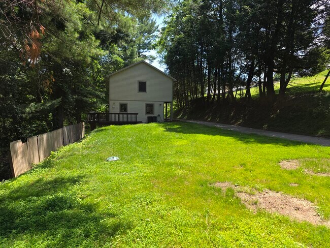 Building Photo - 111 Ferndale Ave