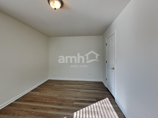 Building Photo - 8120 Nikki Cole Dr
