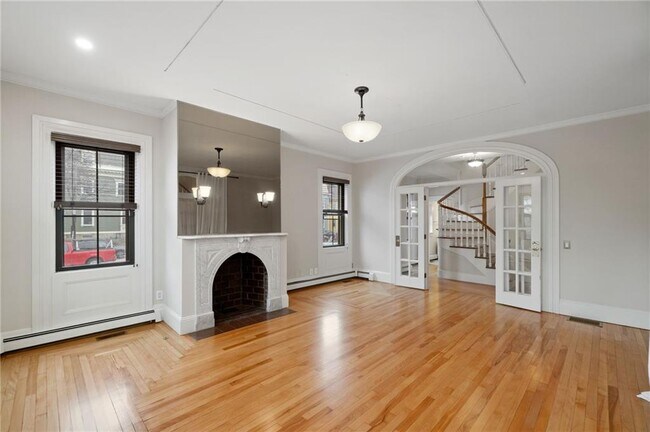 Building Photo - 214 Broadway