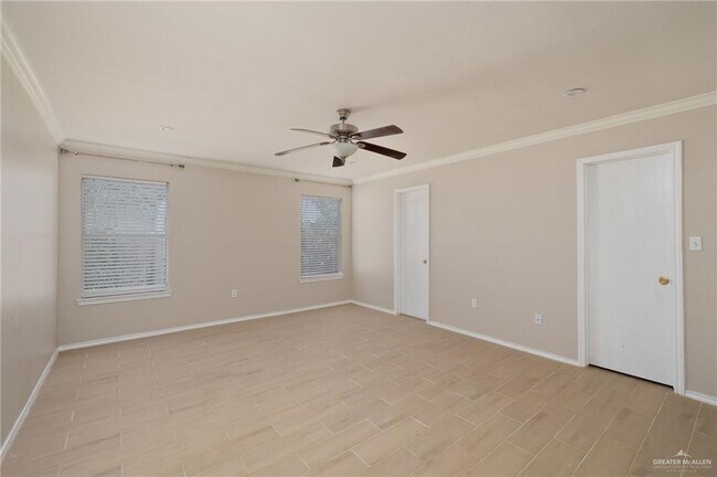 Building Photo - 16 Andrea Ave