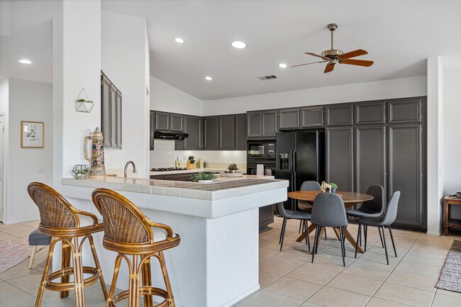 Building Photo - 67600 S Laguna Dr