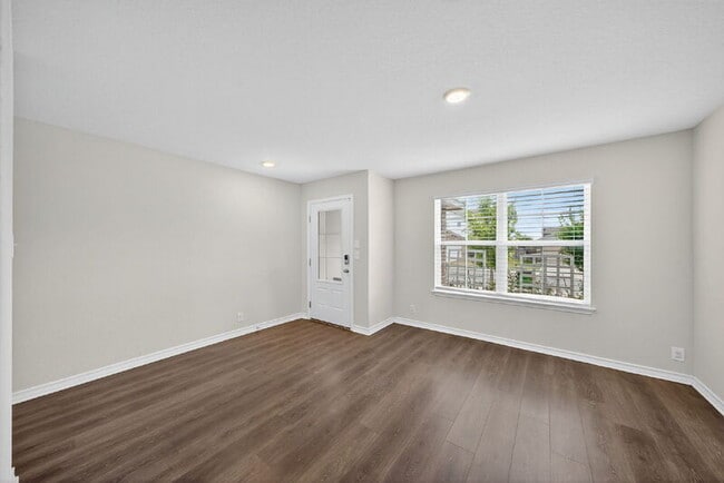 Building Photo - 9931 Bratten Rise