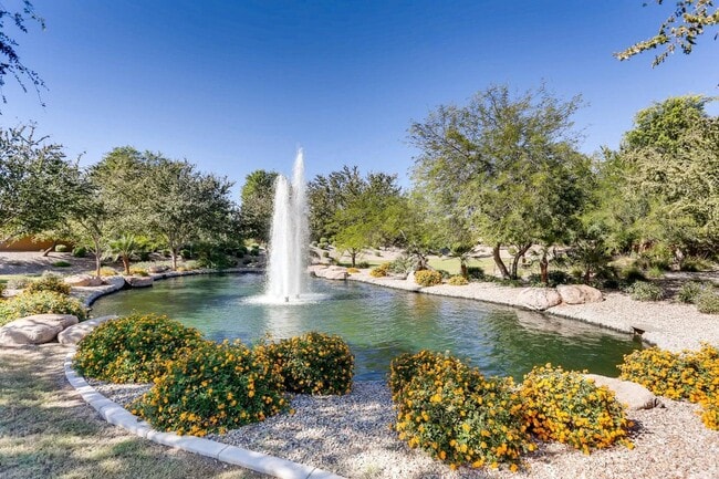 Building Photo - 15865 W Vernon Ave