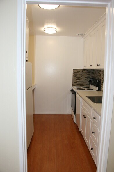 Building Photo - 3815 Harrison St