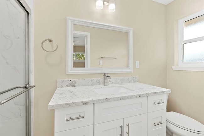 Building Photo - 10615 Clematis Ln